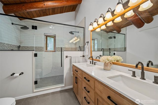3130 S Bay Vista Drive, Sedro Woolley, WA 98284