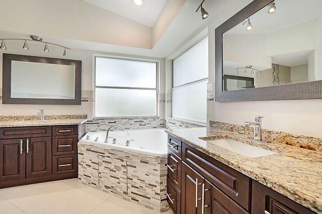 8753 SE Riverfront Terrace, Jupiter, FL 33469