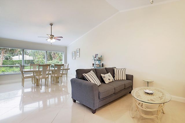 8753 SE Riverfront Terrace, Jupiter, FL 33469