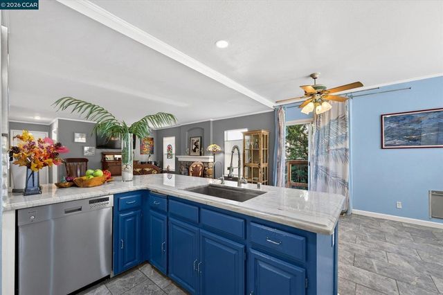 2353 Wayfarer Dr, Discovery Bay, CA 94505