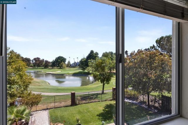 2353 Wayfarer Dr, Discovery Bay, CA 94505
