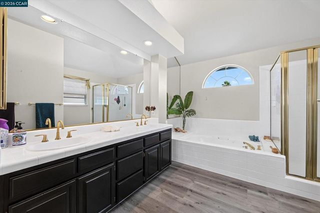 2353 Wayfarer Dr, Discovery Bay, CA 94505