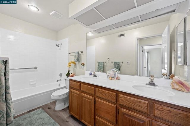 2353 Wayfarer Dr, Discovery Bay, CA 94505