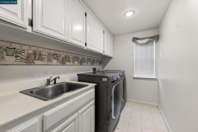 2353 Wayfarer Dr, Discovery Bay, CA 94505