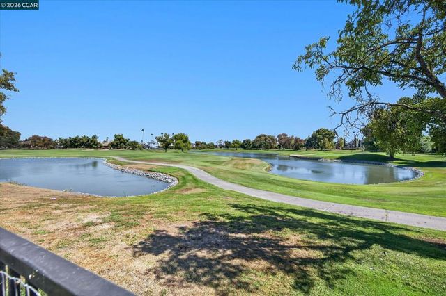 2353 Wayfarer Dr, Discovery Bay, CA 94505