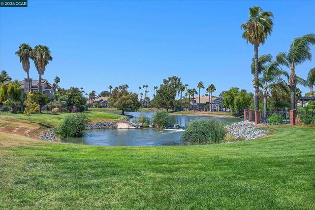 2353 Wayfarer Dr, Discovery Bay, CA 94505