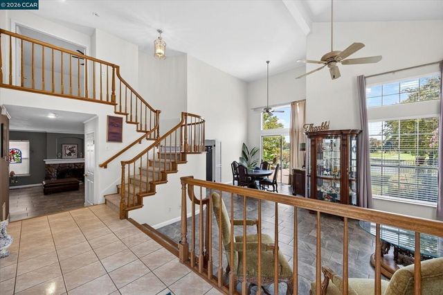 2353 Wayfarer Dr, Discovery Bay, CA 94505
