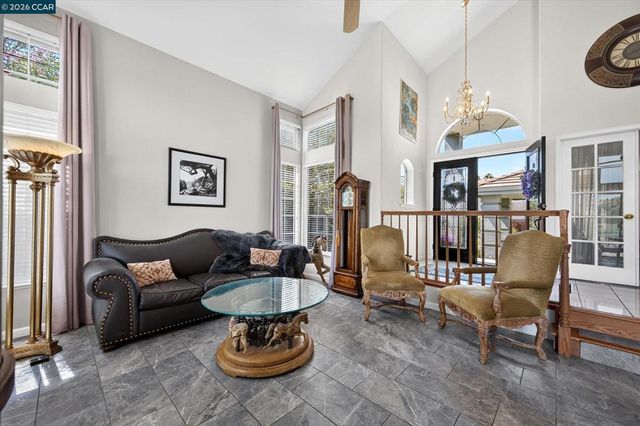 2353 Wayfarer Dr, Discovery Bay, CA 94505