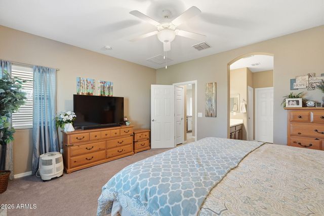 460 W HONEY LOCUST Avenue, Queen Creek, AZ 85140