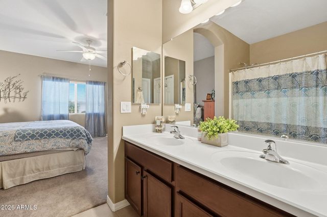 460 W HONEY LOCUST Avenue, Queen Creek, AZ 85140