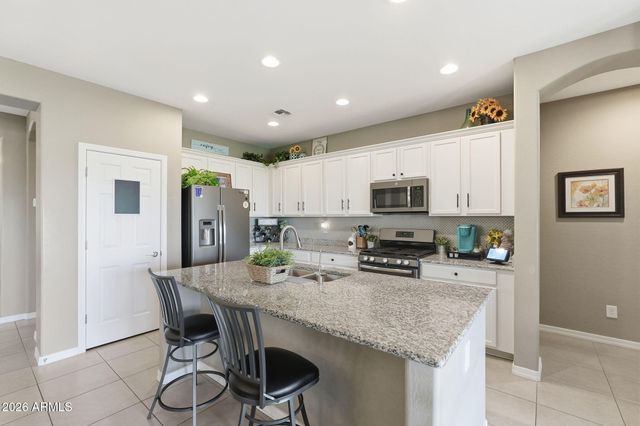 460 W HONEY LOCUST Avenue, Queen Creek, AZ 85140