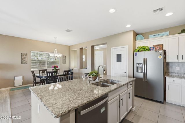 460 W HONEY LOCUST Avenue, Queen Creek, AZ 85140