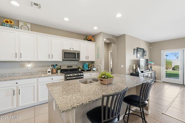 460 W HONEY LOCUST Avenue, Queen Creek, AZ 85140