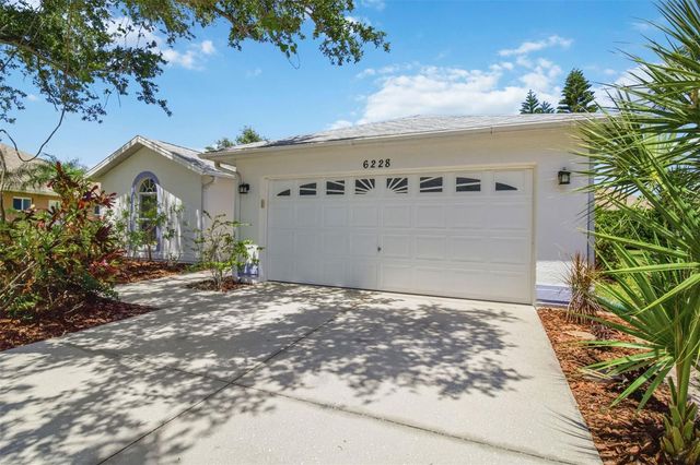 6228 38TH STREET E, Bradenton, FL 34203