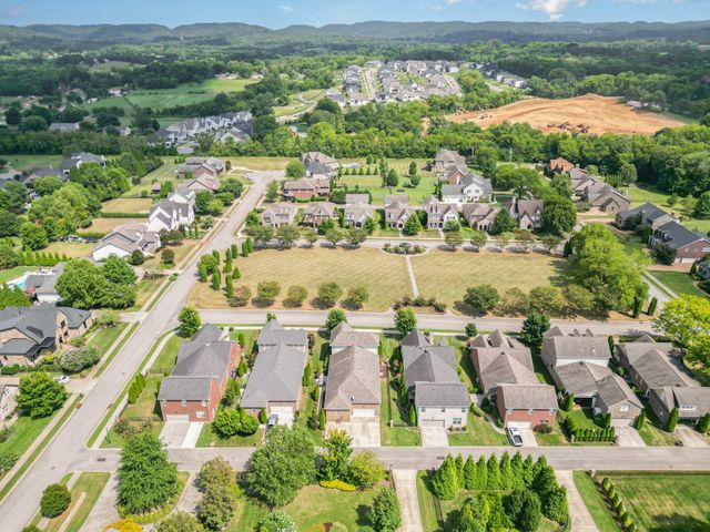 2509 Upper Hollow Rd, Thompsons Station, TN 37179