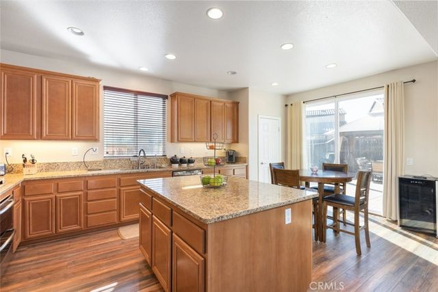 32735 Newham Court, Winchester, CA 92596
