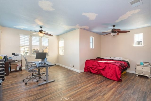 32735 Newham Court, Winchester, CA 92596
