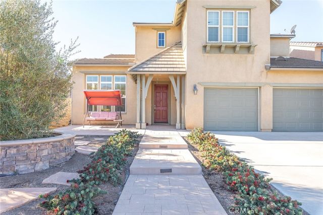 32735 Newham Court, Winchester, CA 92596