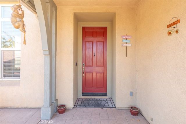 32735 Newham Court, Winchester, CA 92596
