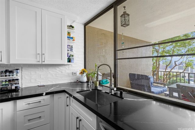 965 Prospect Street 404, Honolulu, HI 96822