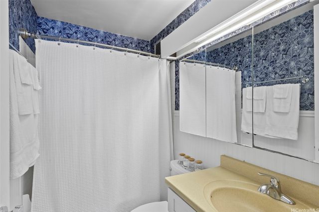 965 Prospect Street 404, Honolulu, HI 96822