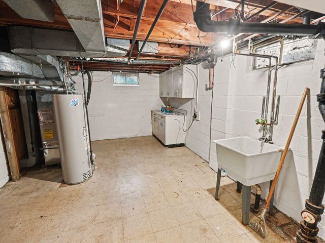 533 Hunt Place, Ypsilanti, MI 48198