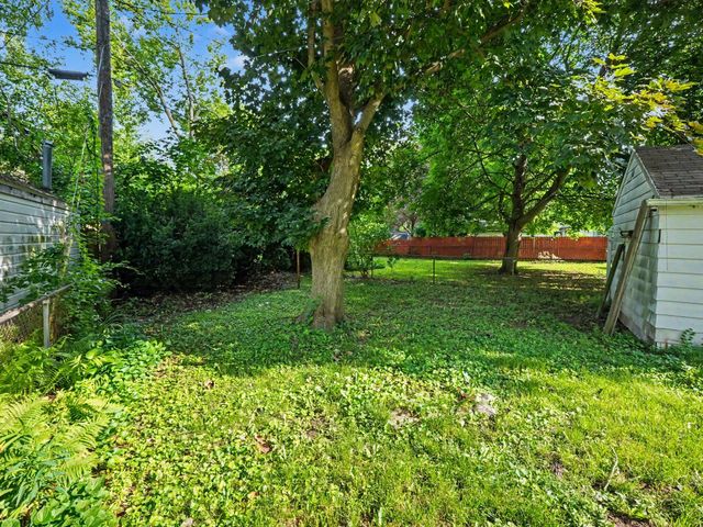 533 Hunt Place, Ypsilanti, MI 48198
