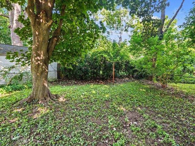 533 Hunt Place, Ypsilanti, MI 48198