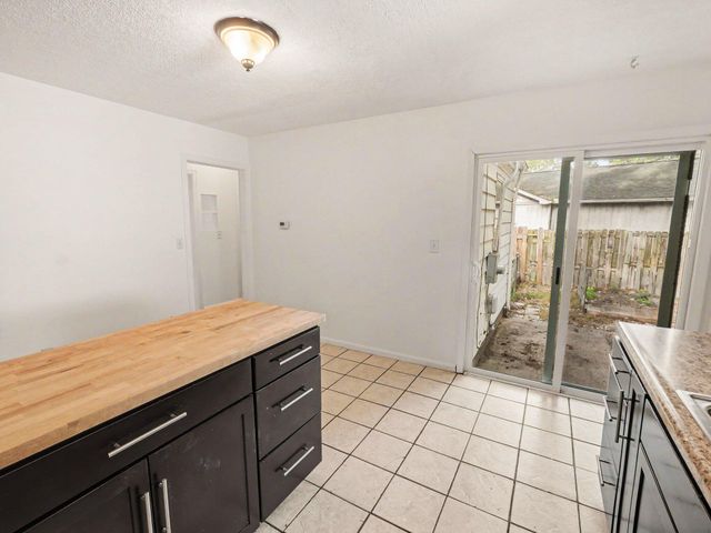 533 Hunt Place, Ypsilanti, MI 48198