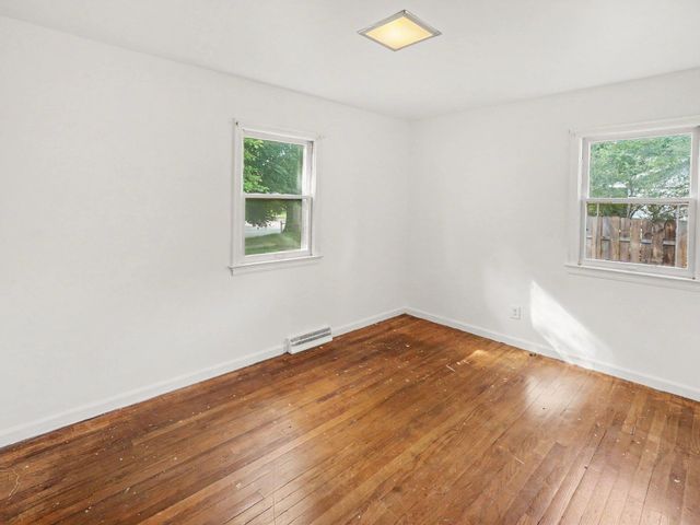 533 Hunt Place, Ypsilanti, MI 48198