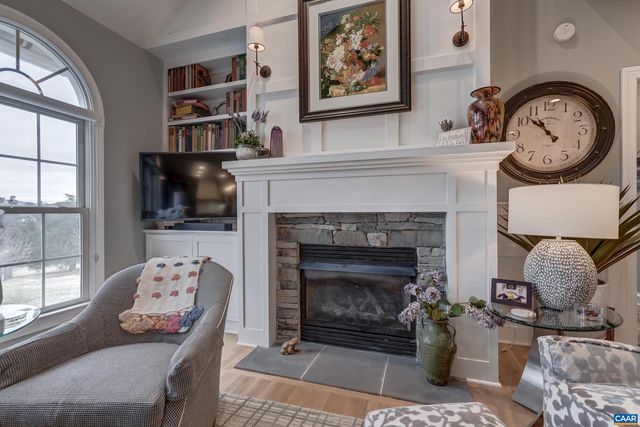 445 BURCHS CREEK RD, Crozet, VA 22932