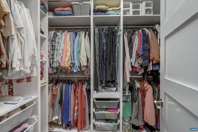 445 BURCHS CREEK RD, Crozet, VA 22932