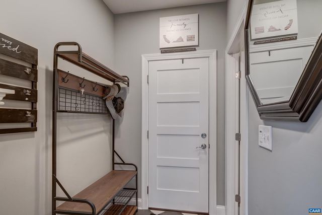 445 BURCHS CREEK RD, Crozet, VA 22932