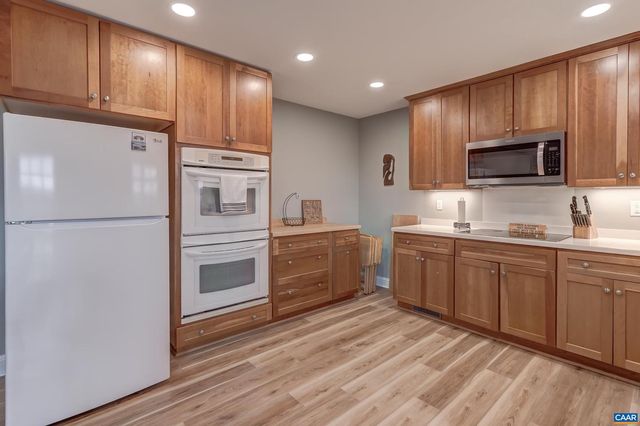 445 BURCHS CREEK RD, Crozet, VA 22932