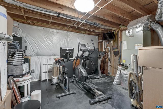 445 BURCHS CREEK RD, Crozet, VA 22932