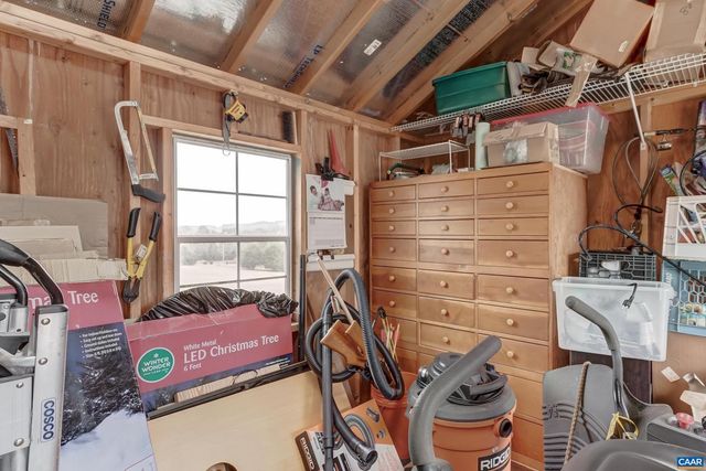 445 BURCHS CREEK RD, Crozet, VA 22932