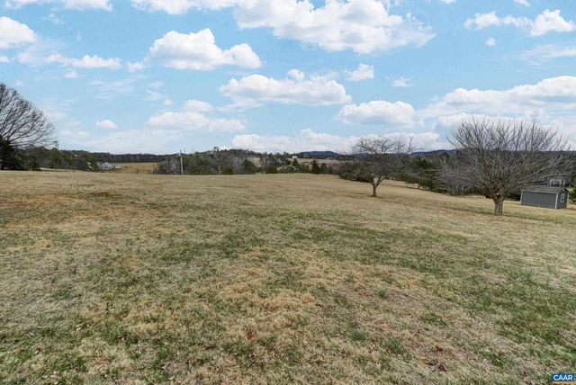 445 BURCHS CREEK RD, Crozet, VA 22932