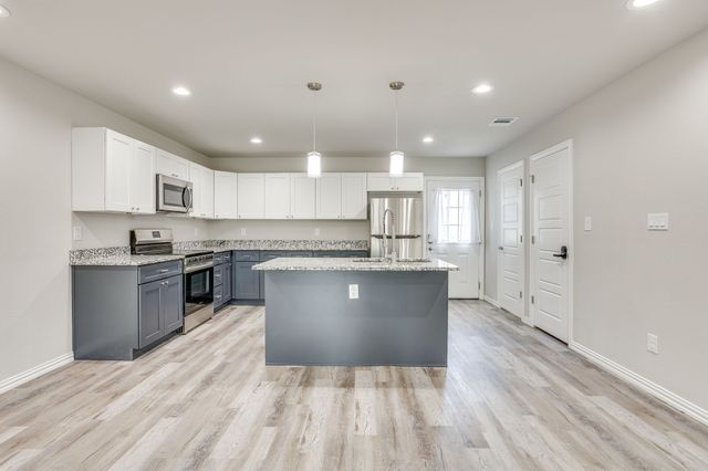 931 River Road, Fort Worth, TX 76114