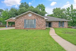 607 E Woodhaven St., White Oak, TX 75693
