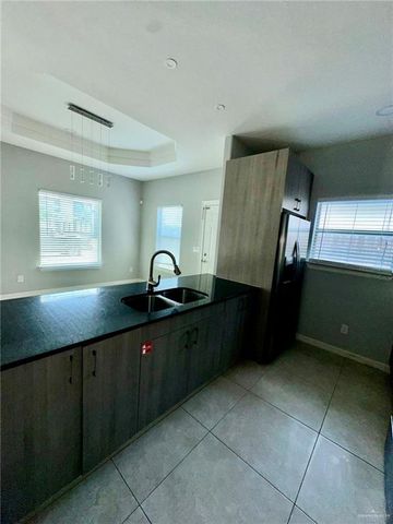 2703 Larkspur Avenue, Edinburg, TX 78541