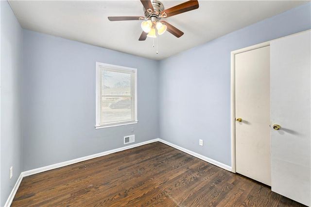 8421 Spring Valley Road, Raytown, MO 64138