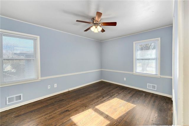 8421 Spring Valley Road, Raytown, MO 64138