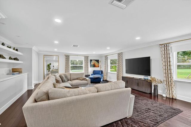 2900 Greenbriar Boulevard, Wellington, FL 33414