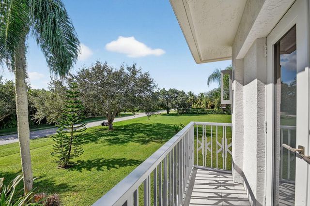 2900 Greenbriar Boulevard, Wellington, FL 33414