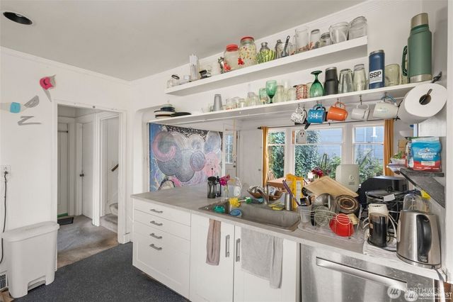 341 NE 51st Street, Seattle, WA 98105