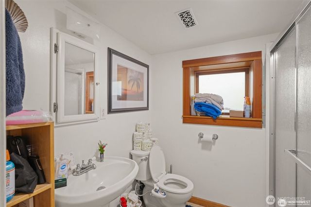 341 NE 51st Street, Seattle, WA 98105