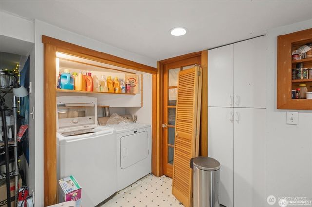 341 NE 51st Street, Seattle, WA 98105
