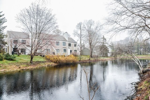 21 Concord Green 8, Concord, MA 01742