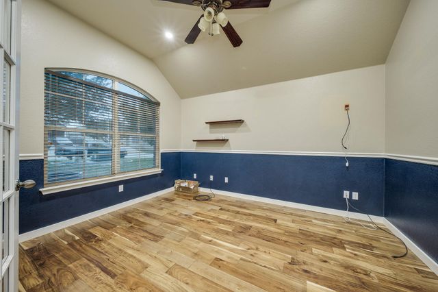 412 Chaparall DR, Leander, TX 78641