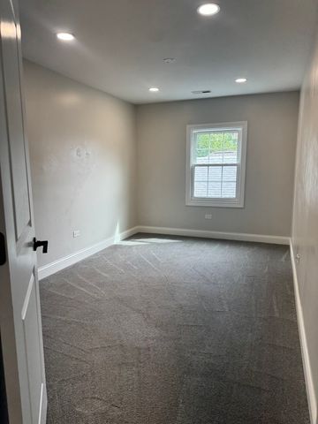 2122 119th Place, Blue Island, IL 60406